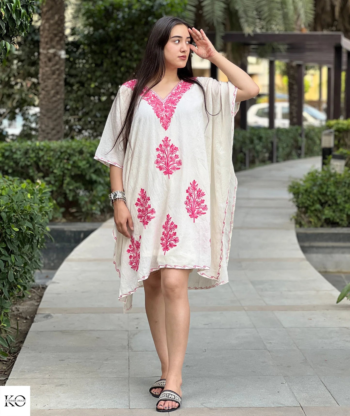 Pink Bootidaar Embroidered Creme Short Kaftan