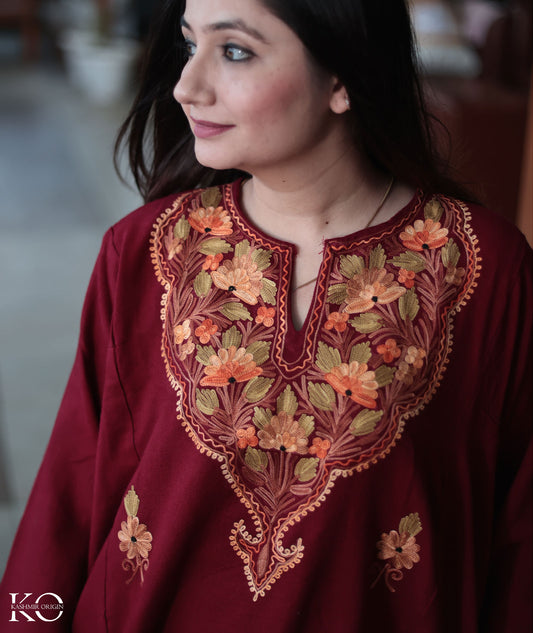 Maroon Bootidaar Aari Embroidered Pheran