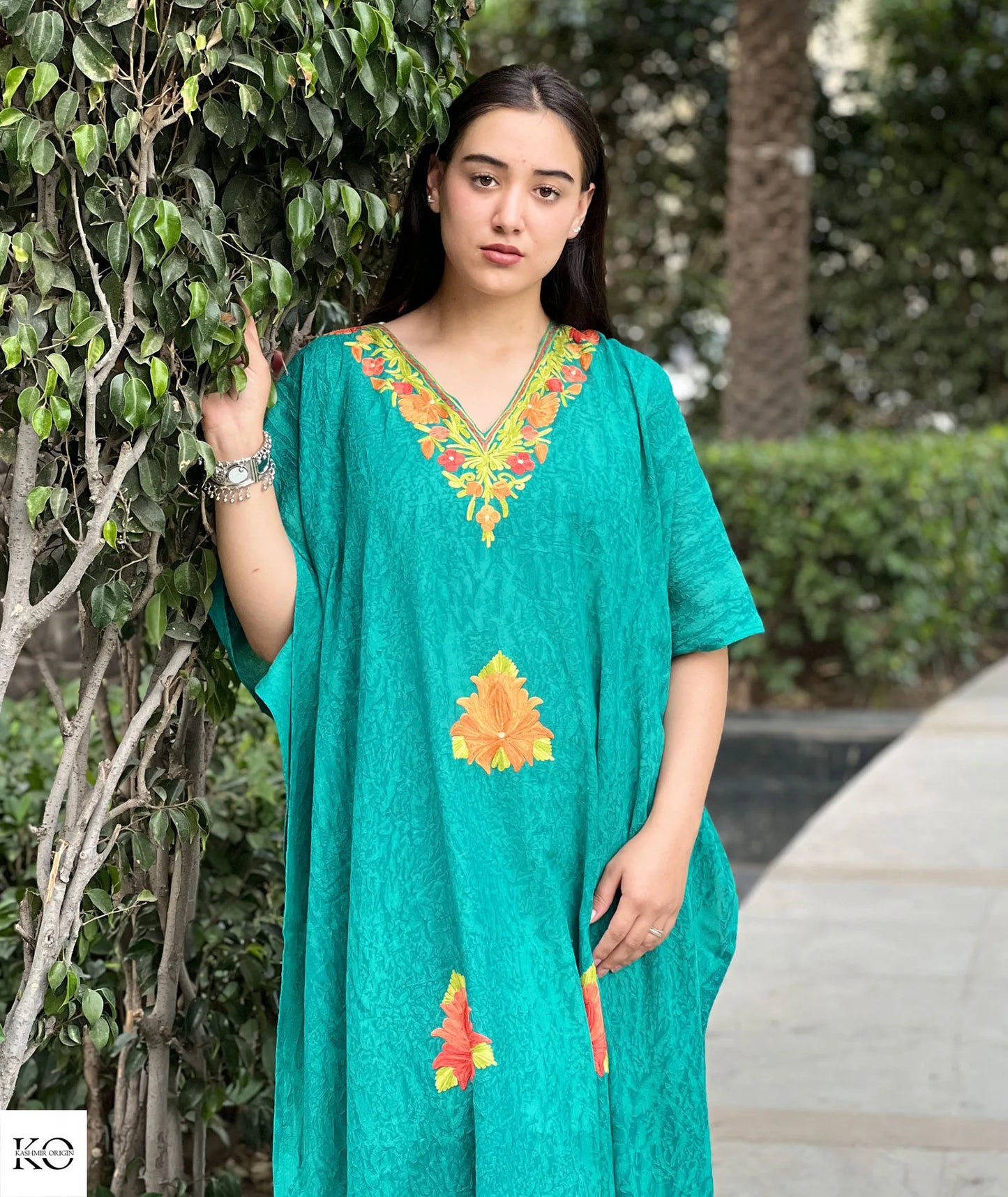 Green Bootidaar Embroidered Cotton Kaftan