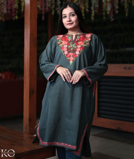 Grey & Pink  Aari Embroidered Pheran