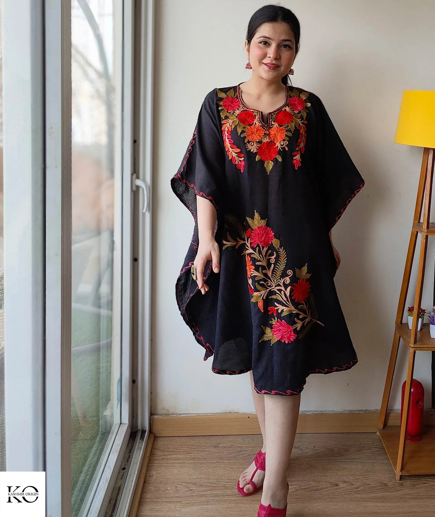 Posh thaer Design Aari Embroidered Black Cotton Short Kaftan