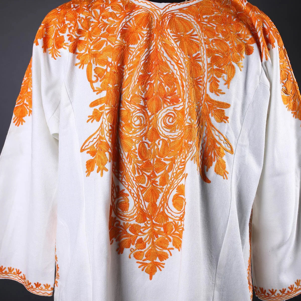 White  BaseFloral Deisgn Aari Embroidered Pheran Front Back Work