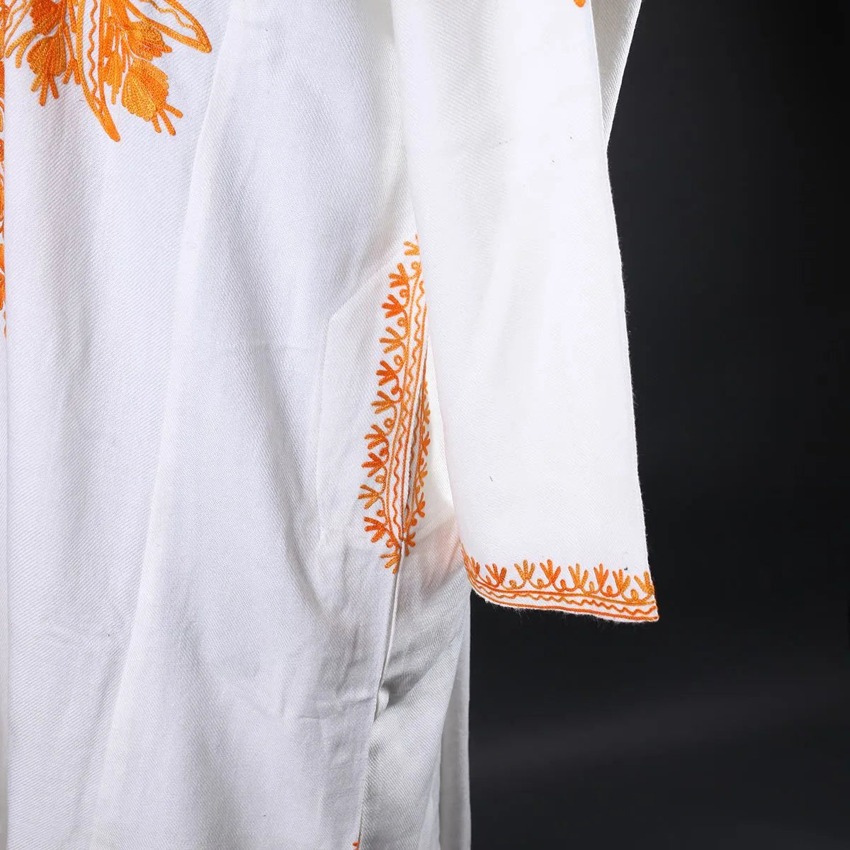 White  BaseFloral Deisgn Aari Embroidered Pheran Front Back Work