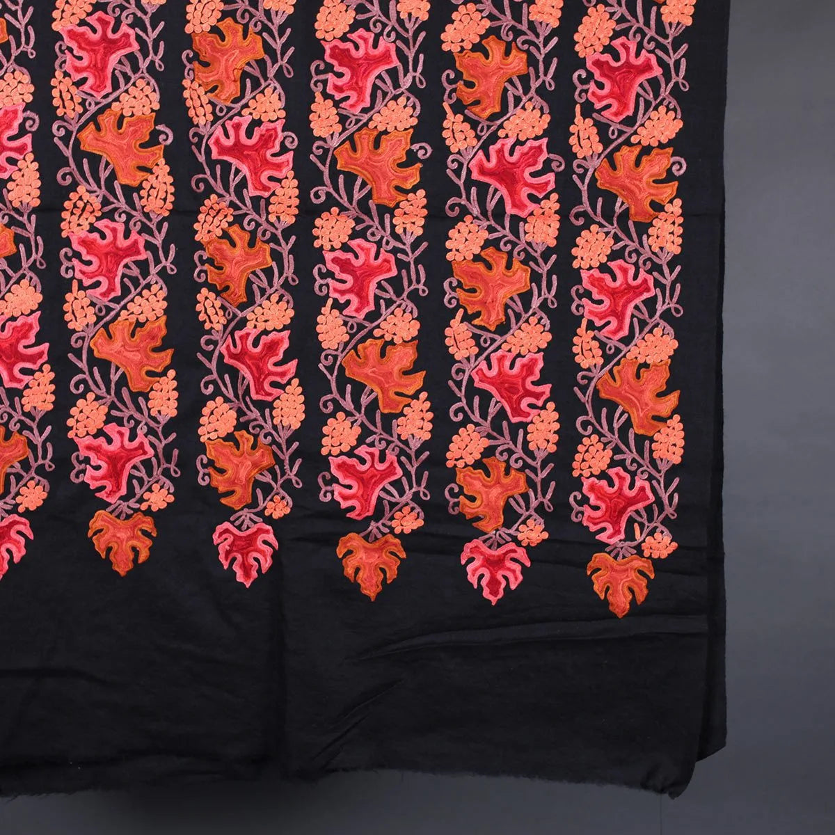 Black Base<br>  Chinar Design Embroidered Woolen Stole