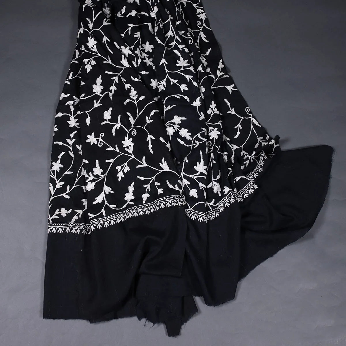 Black Base<br>  Folral Design  Aari Embroidery  Woolen Shawls