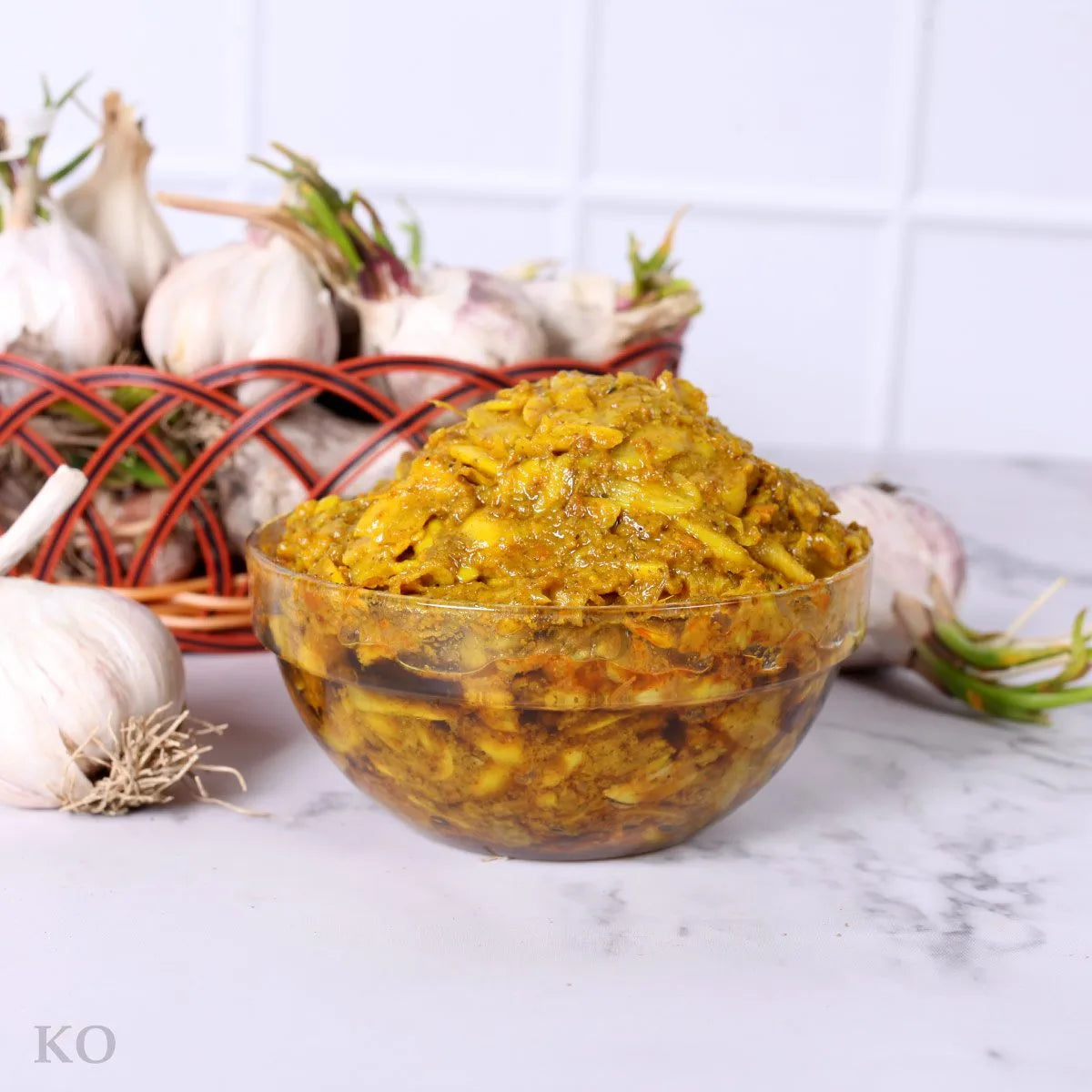 Kashmiri Garlic Yakhni Pickle