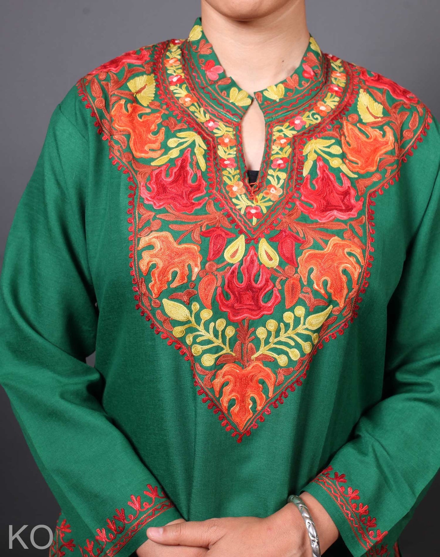 Mandarin  collar Green Aari Embroidered Cotton Kurti