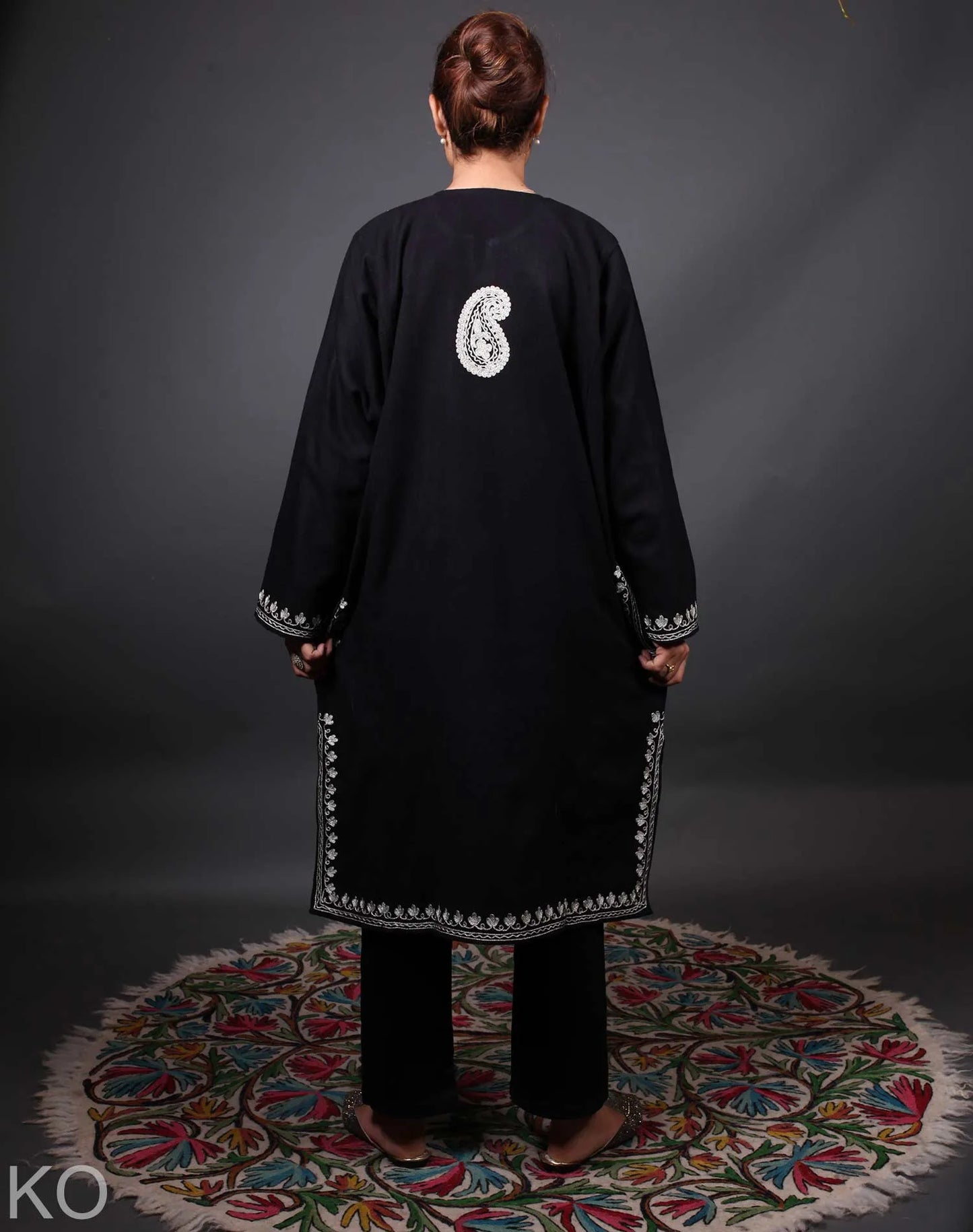 Black Base Zari Embroidered Pheran