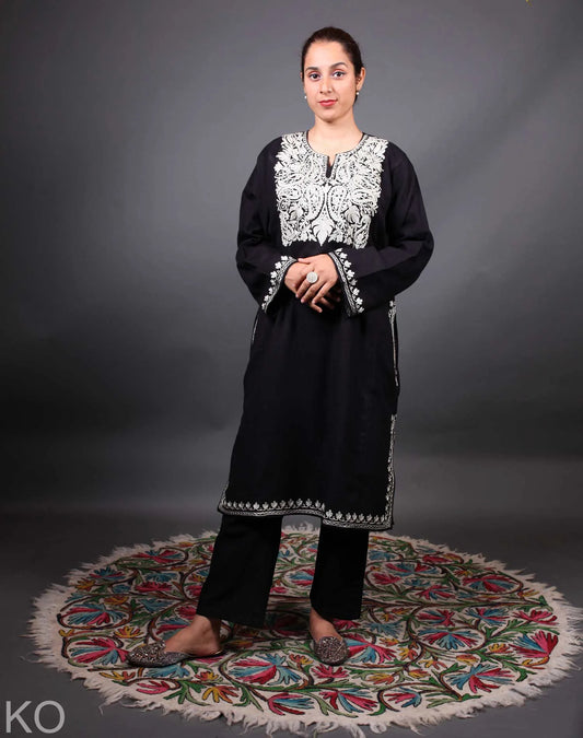 Black Base Zari Embroidered Pheran