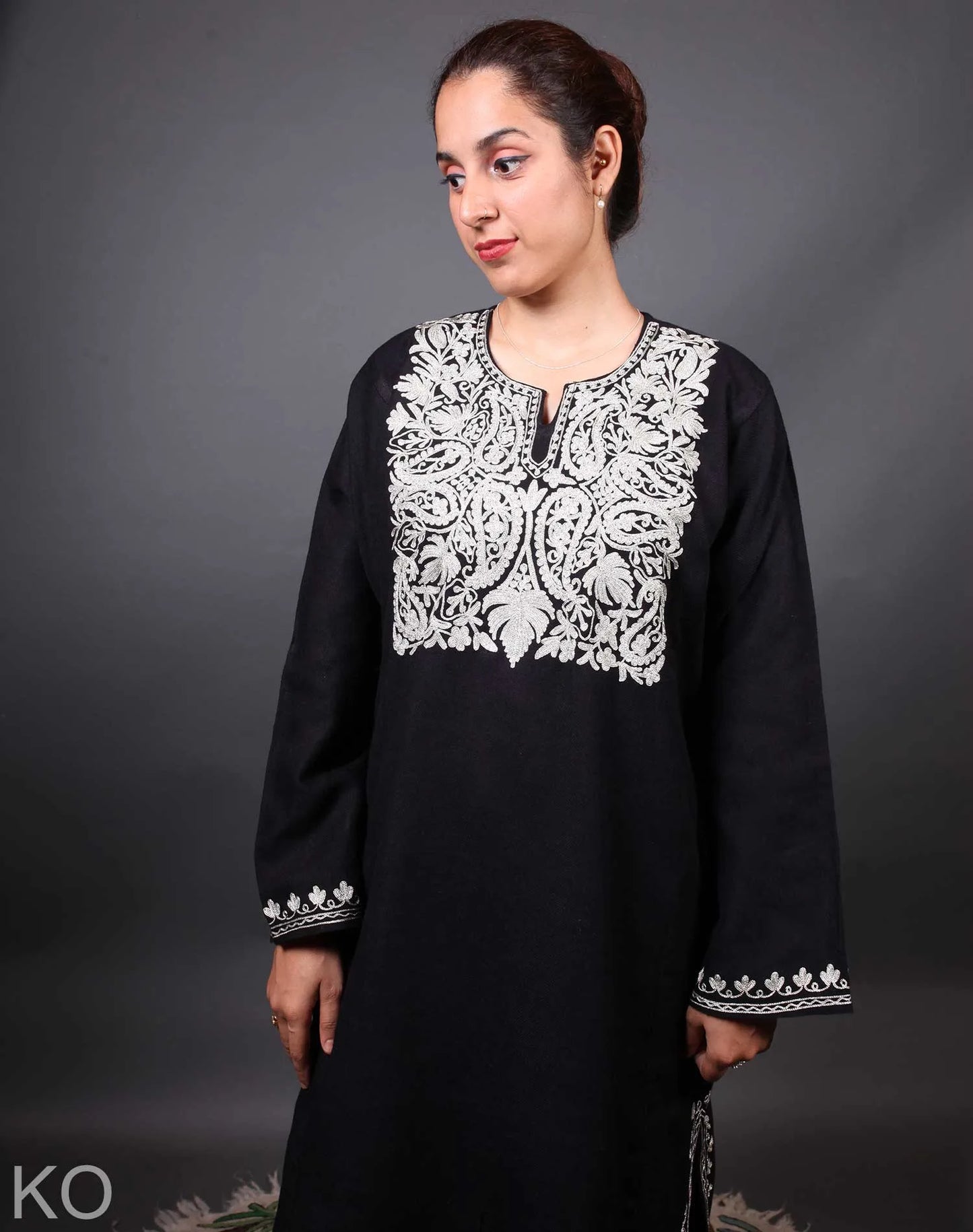 Black Base Zari Embroidered Pheran