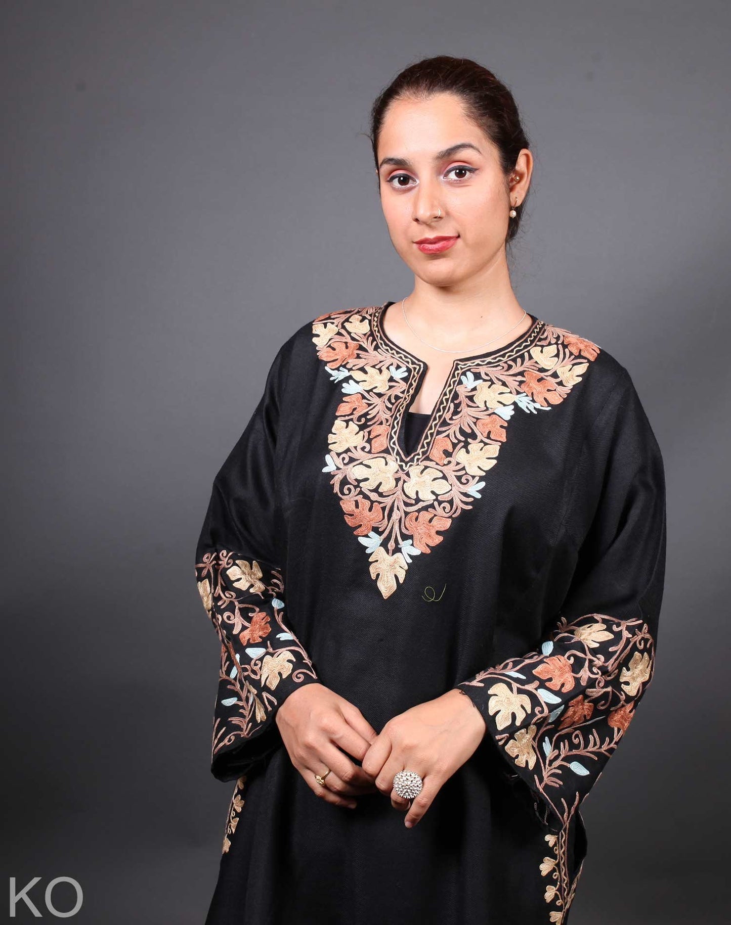 Black Aari Embroidered Woolen Pheran | Fine Wool