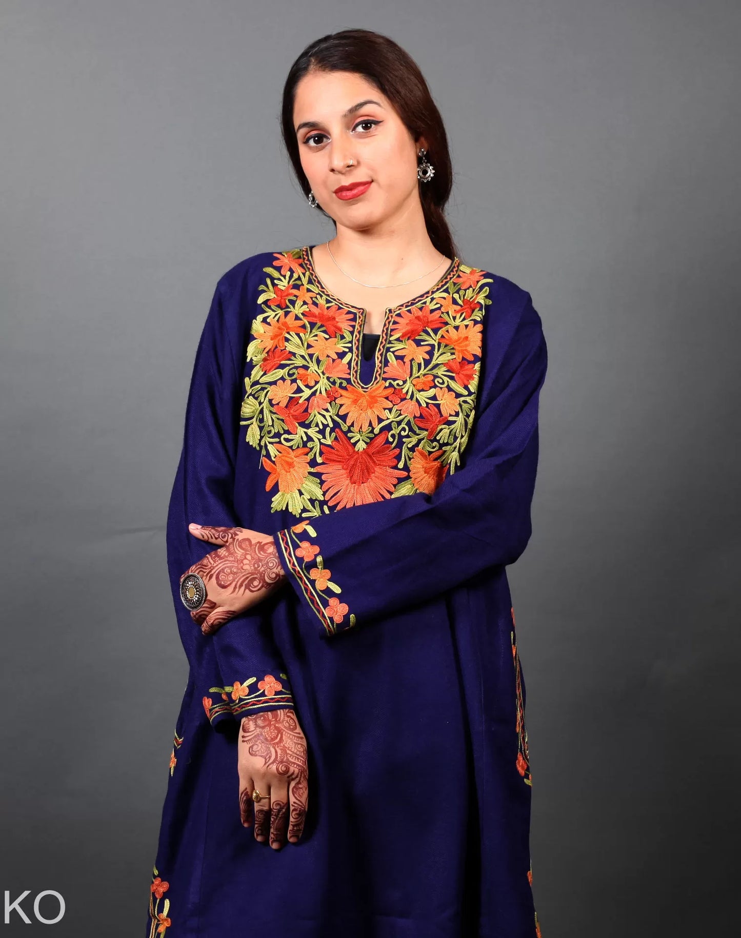 Blue Poshkaar Design Aari Embroidered Phiran