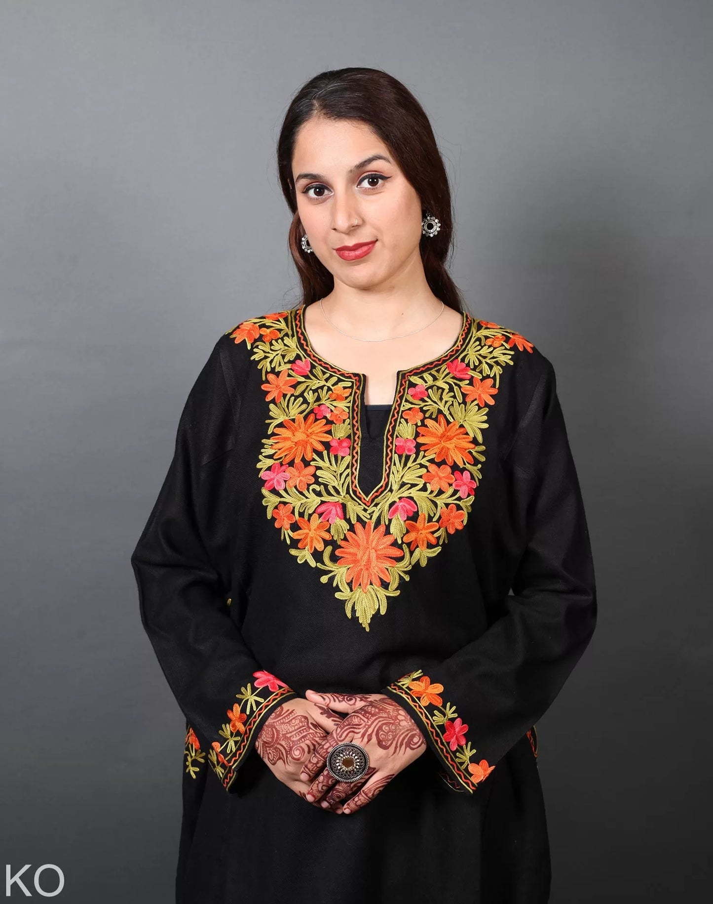 Black Poshkaar Design Aari Embroidered Phiran