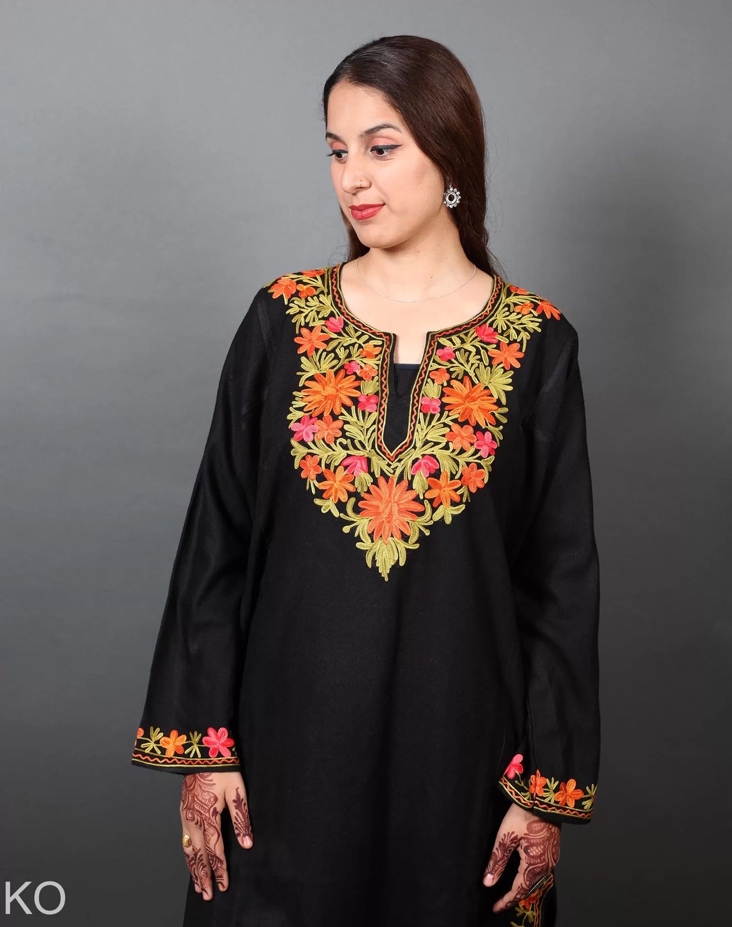 Black Poshkaar Design Aari Embroidered Phiran