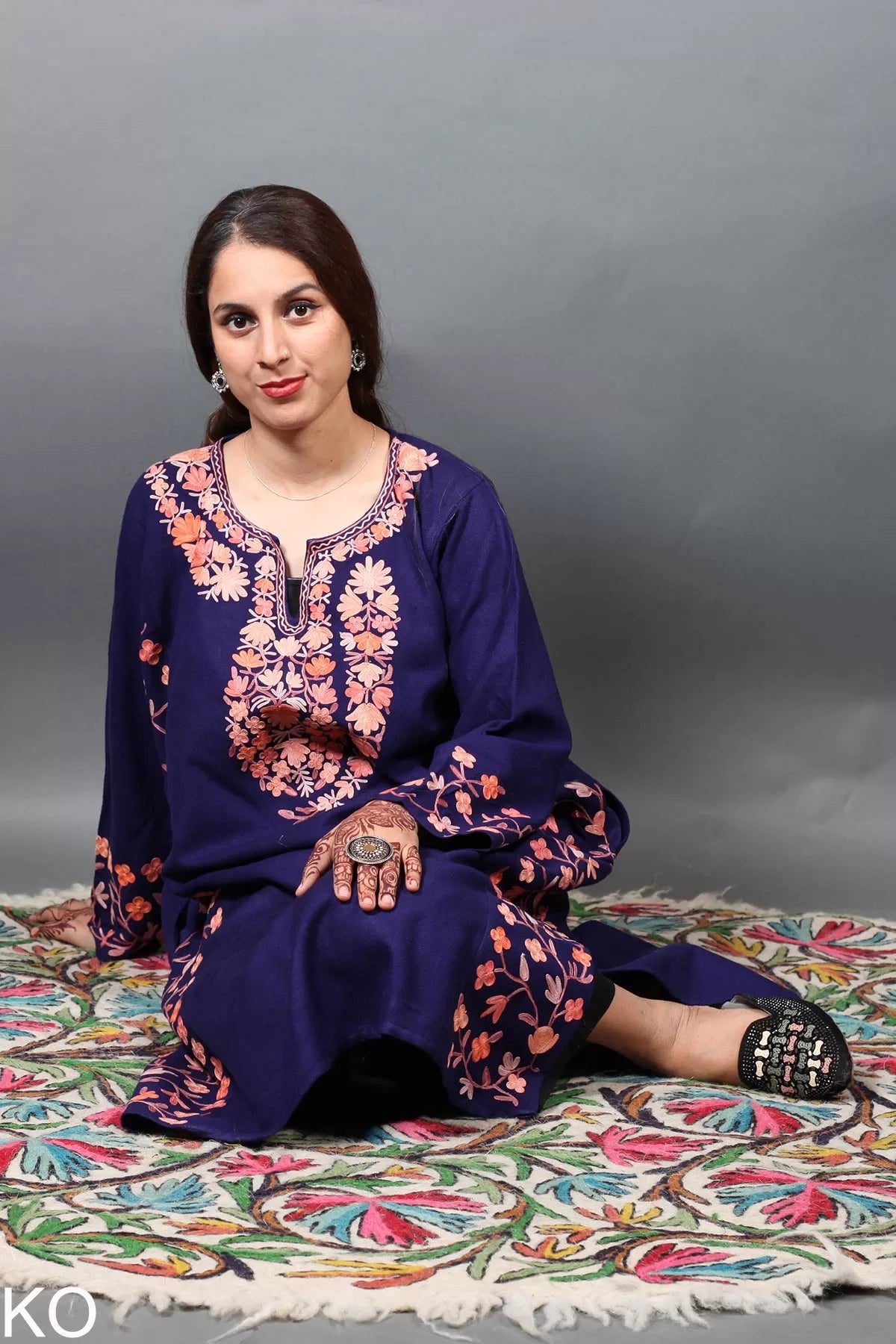 Fish Neck and Side Design Blue Aari Embroidered Phiran