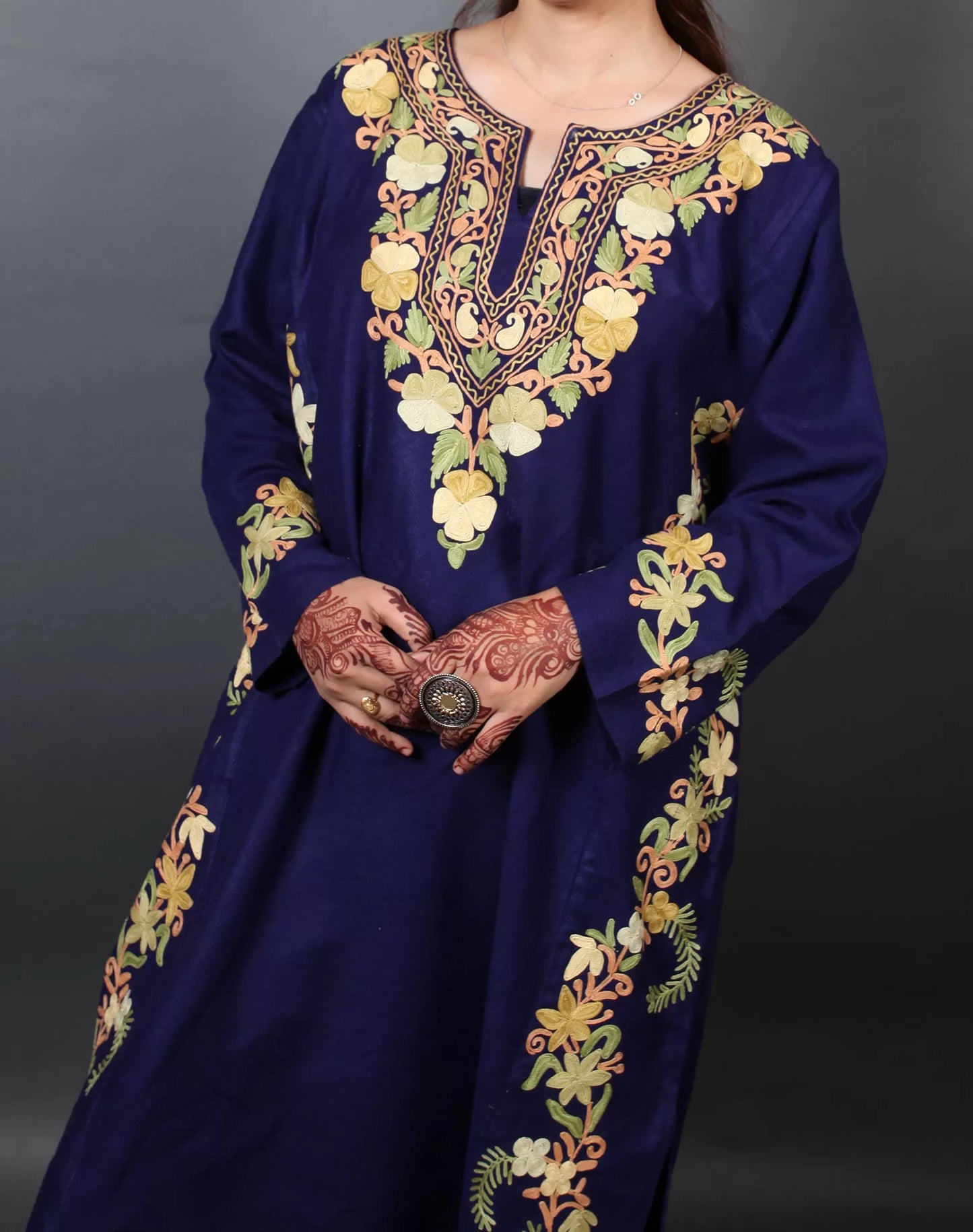 Blue Neck & Side Design  Aari Embroidered Phiran