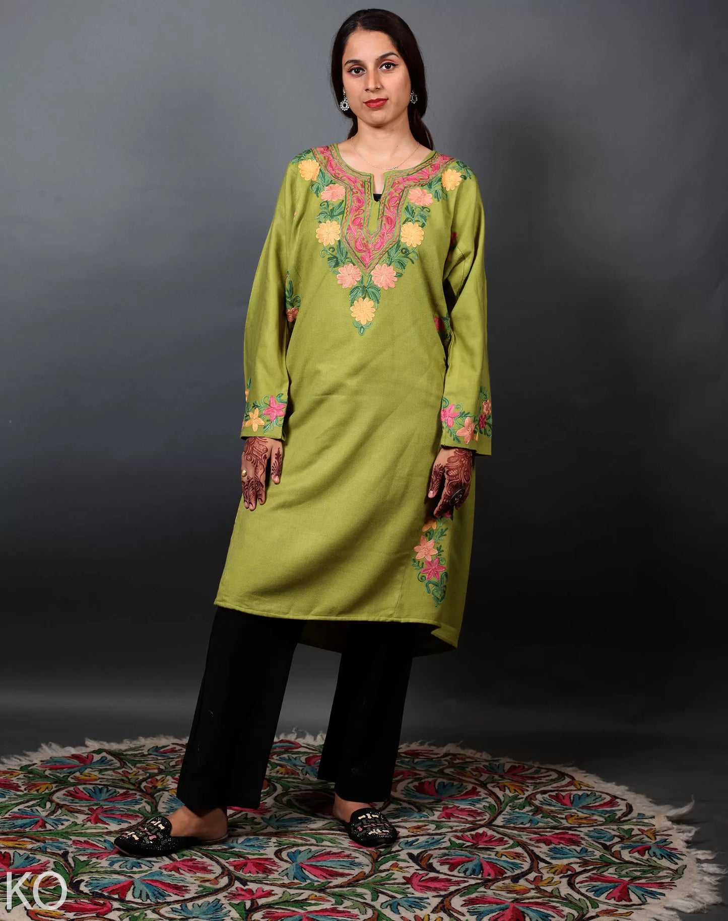 Light Green Poshkar Side Design Aari Embroidered Phiran