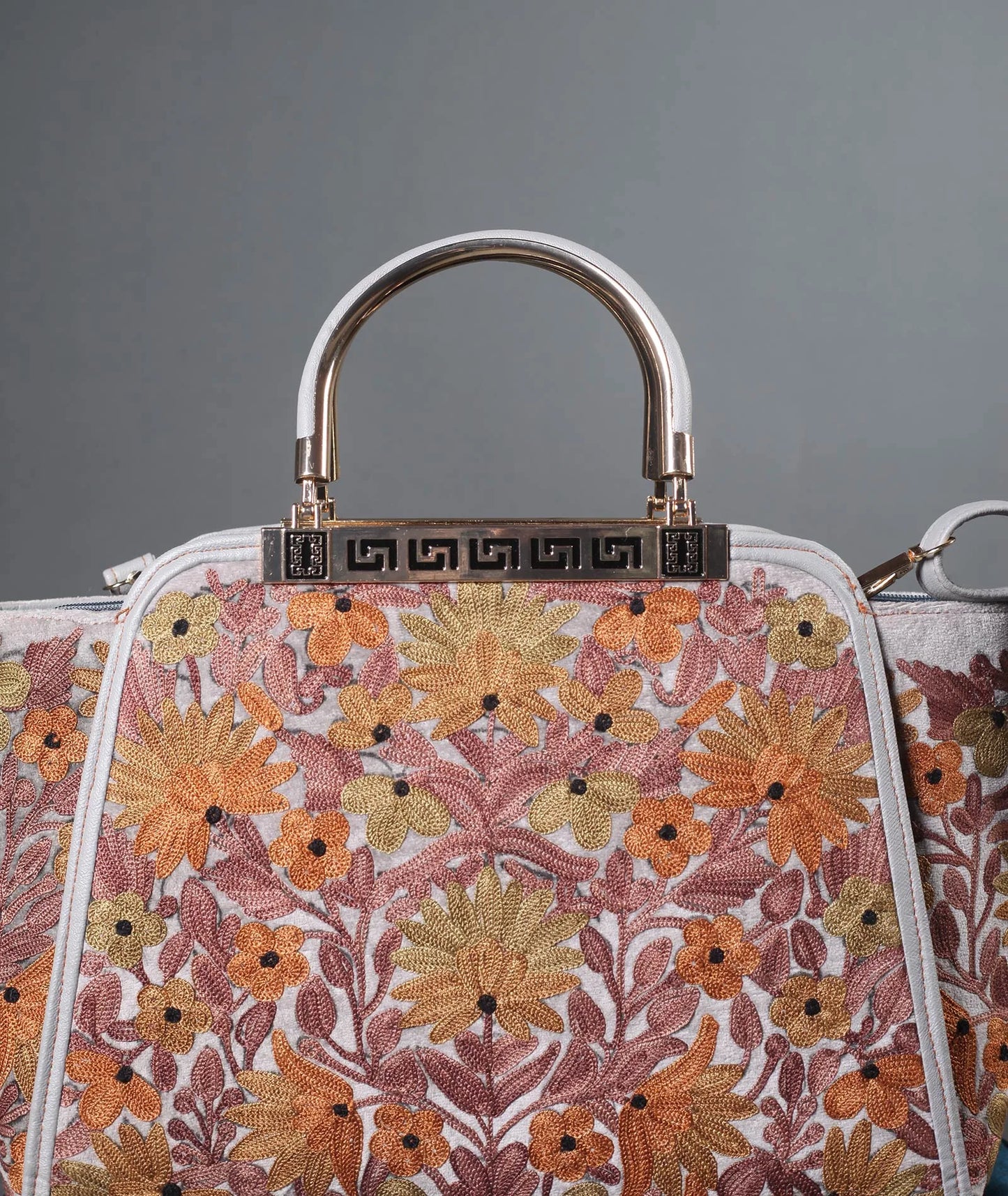 Posh Phulai Aari Embroidered white Hand Bag