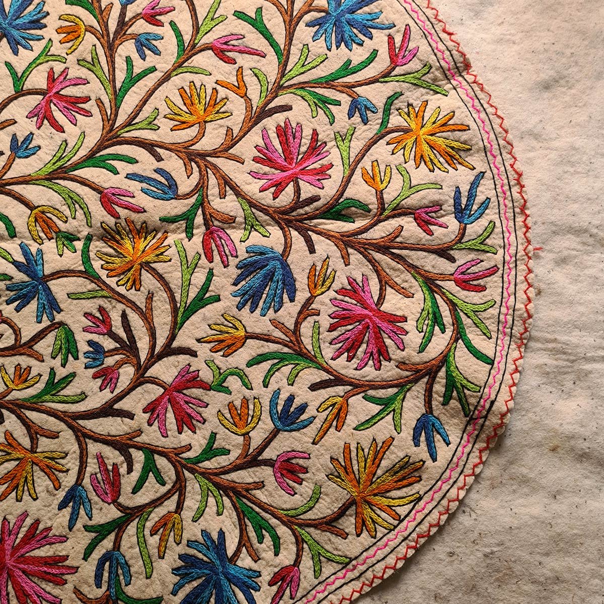 FLORAL DESIGN HANDMADE ROUND AARI EMBROIDERED NAMDA 5x5 FT