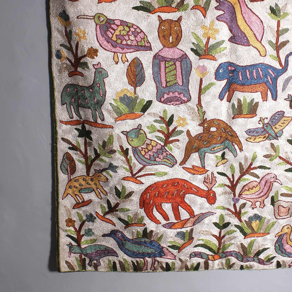 ANIMAL DESIGN SILK RUG 3 X 6 FT