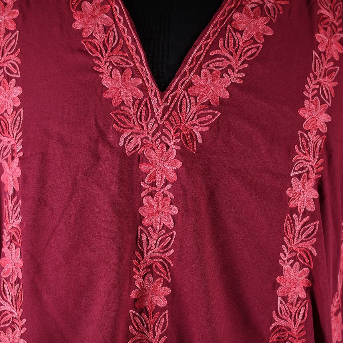 MaroonFloral Deisgn Aari Embroidered Kaftan