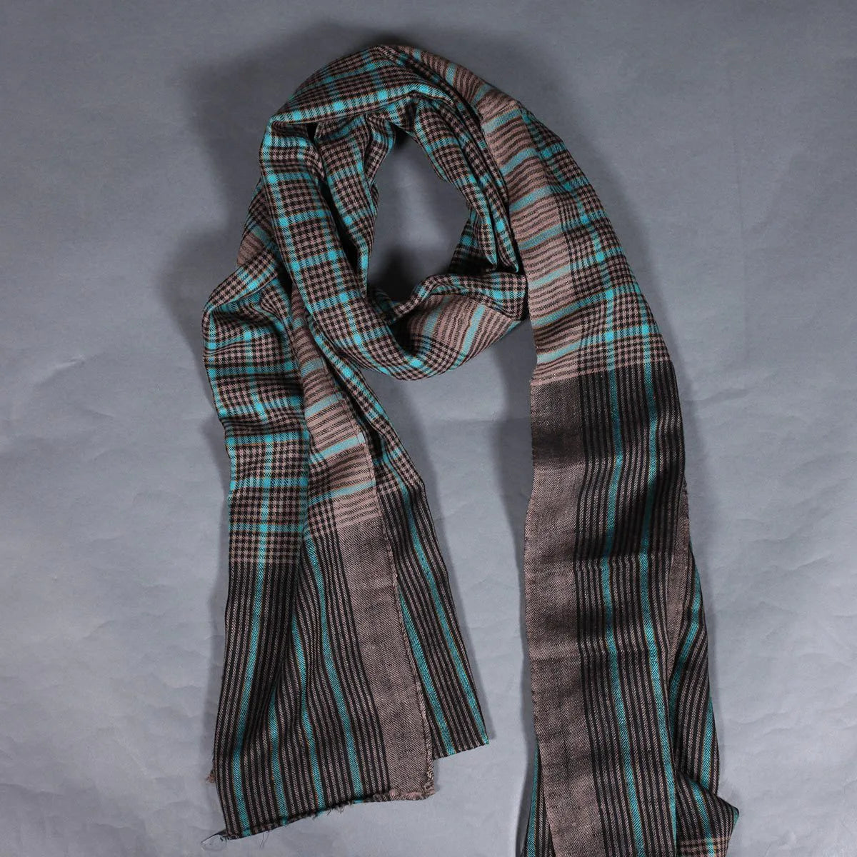 Check Design Handwoven Pashmina Stole