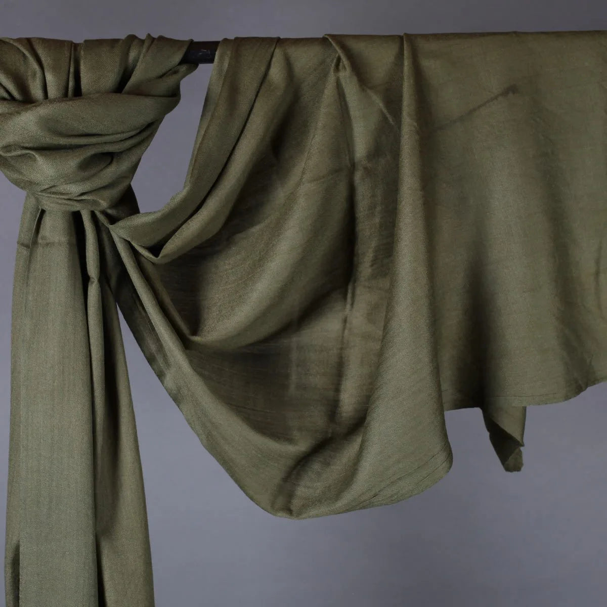 Pine Green GI Certified Handwoven Pashmina Stole