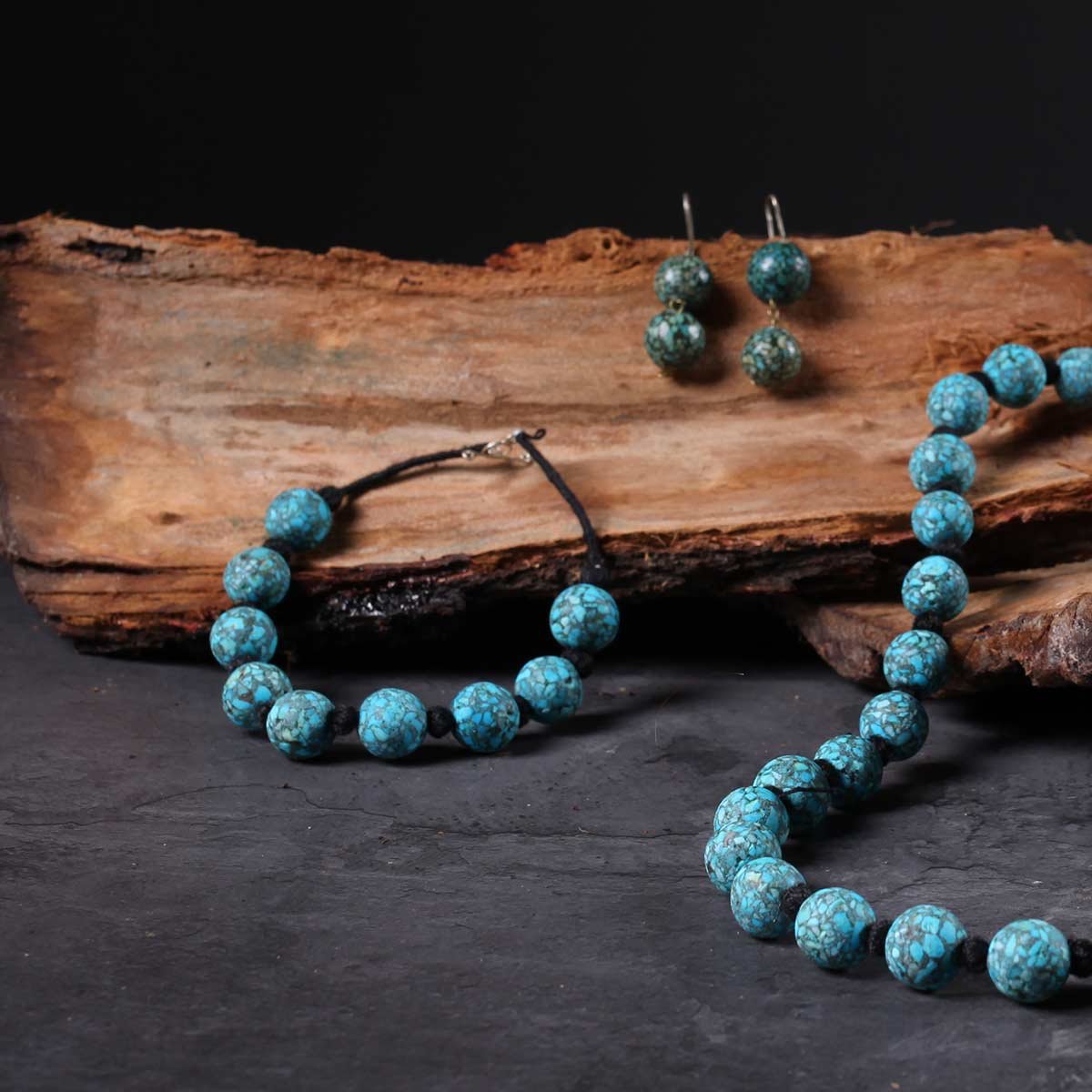 Turquoise Circular Chain Set