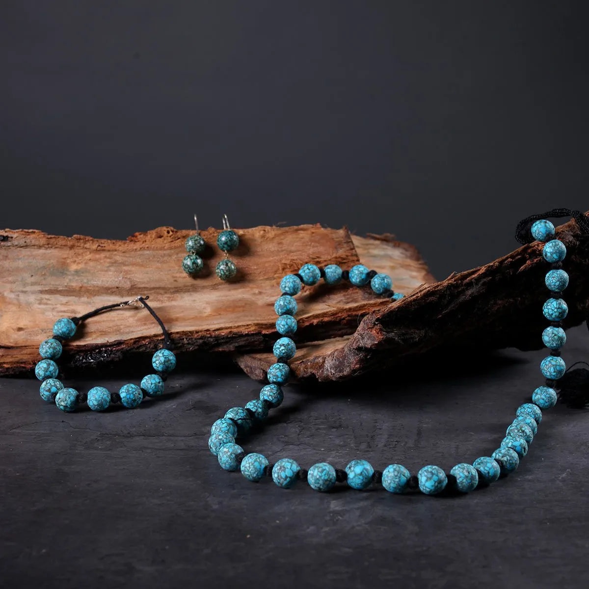 Turquoise Circular Chain Set