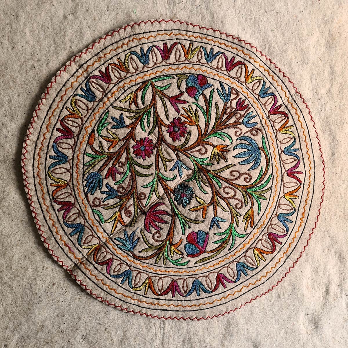 FLORAL DESIGN HANDMADE ROUND AARI EMBROIDERED NAMDA 4x4 FT