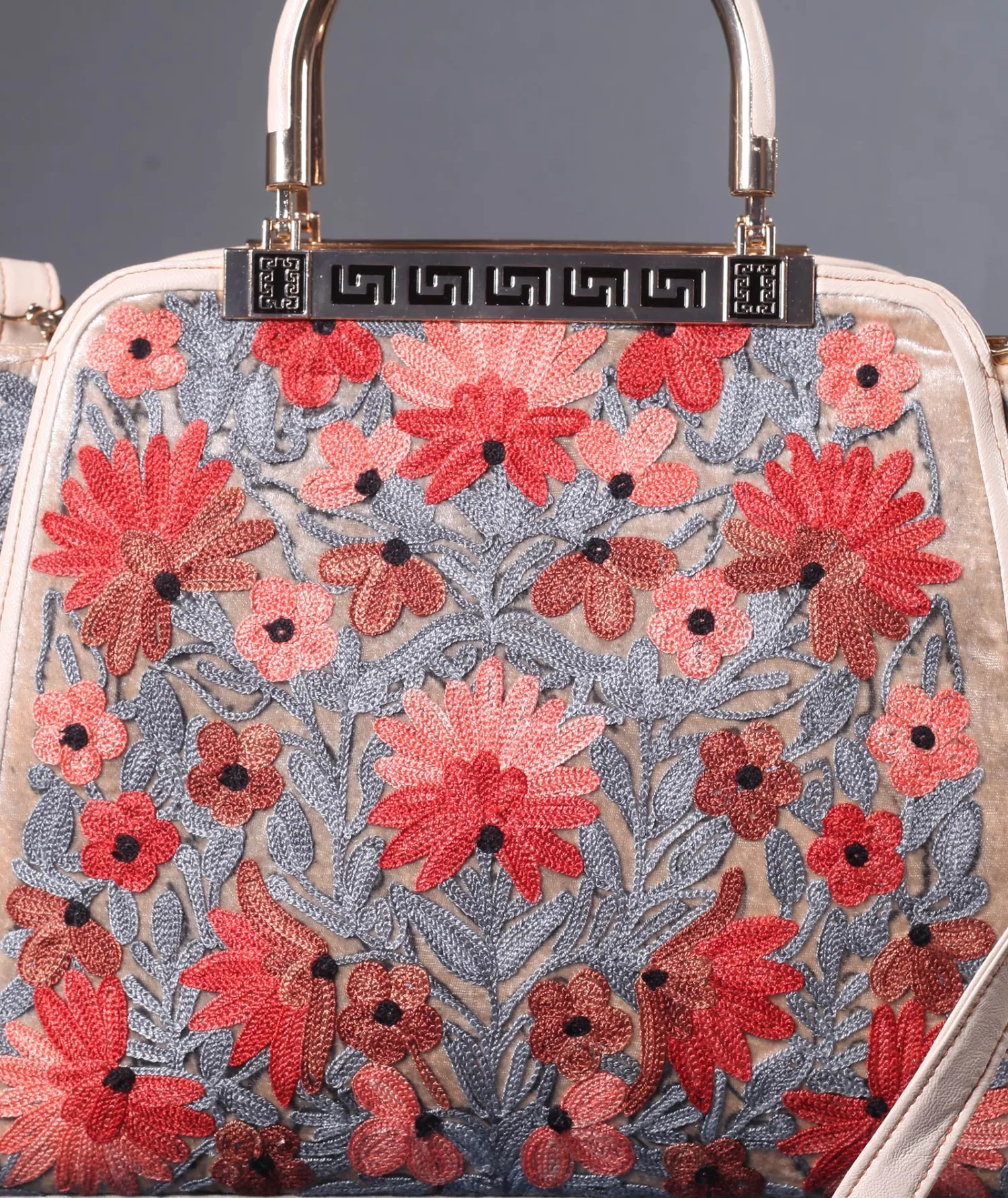 Poshkaar Design Aari Embroidered Creame Hand Bag